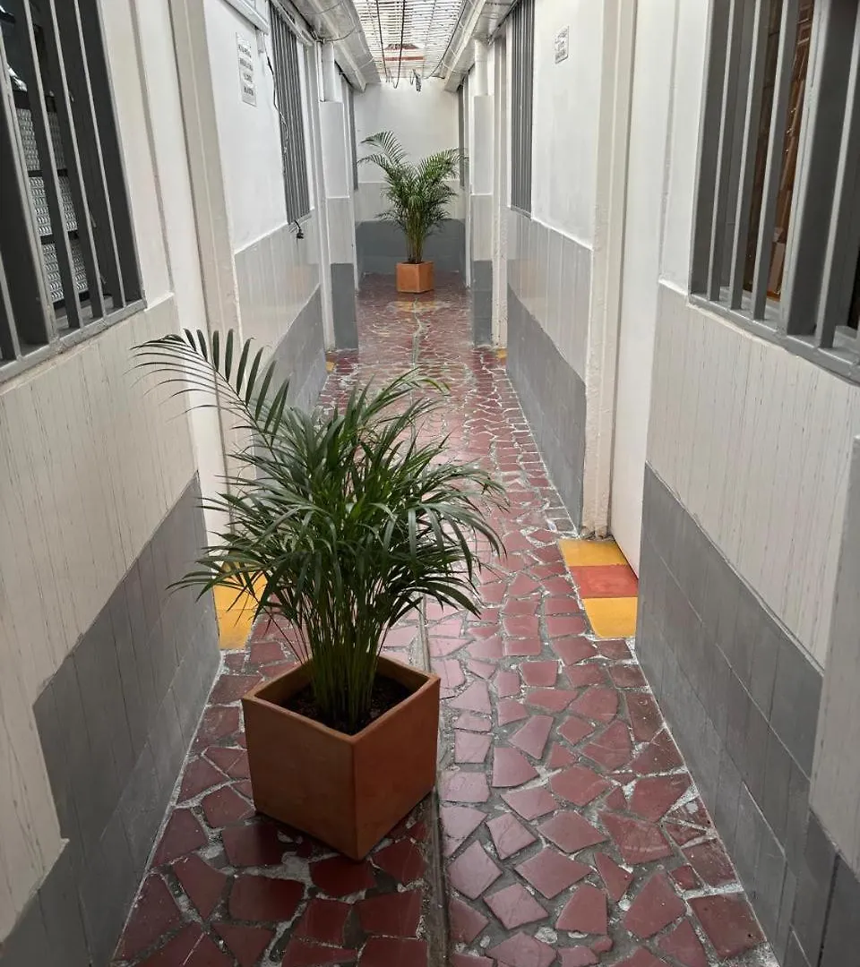 Hotel Familiar Medellín 0*,  Colombia